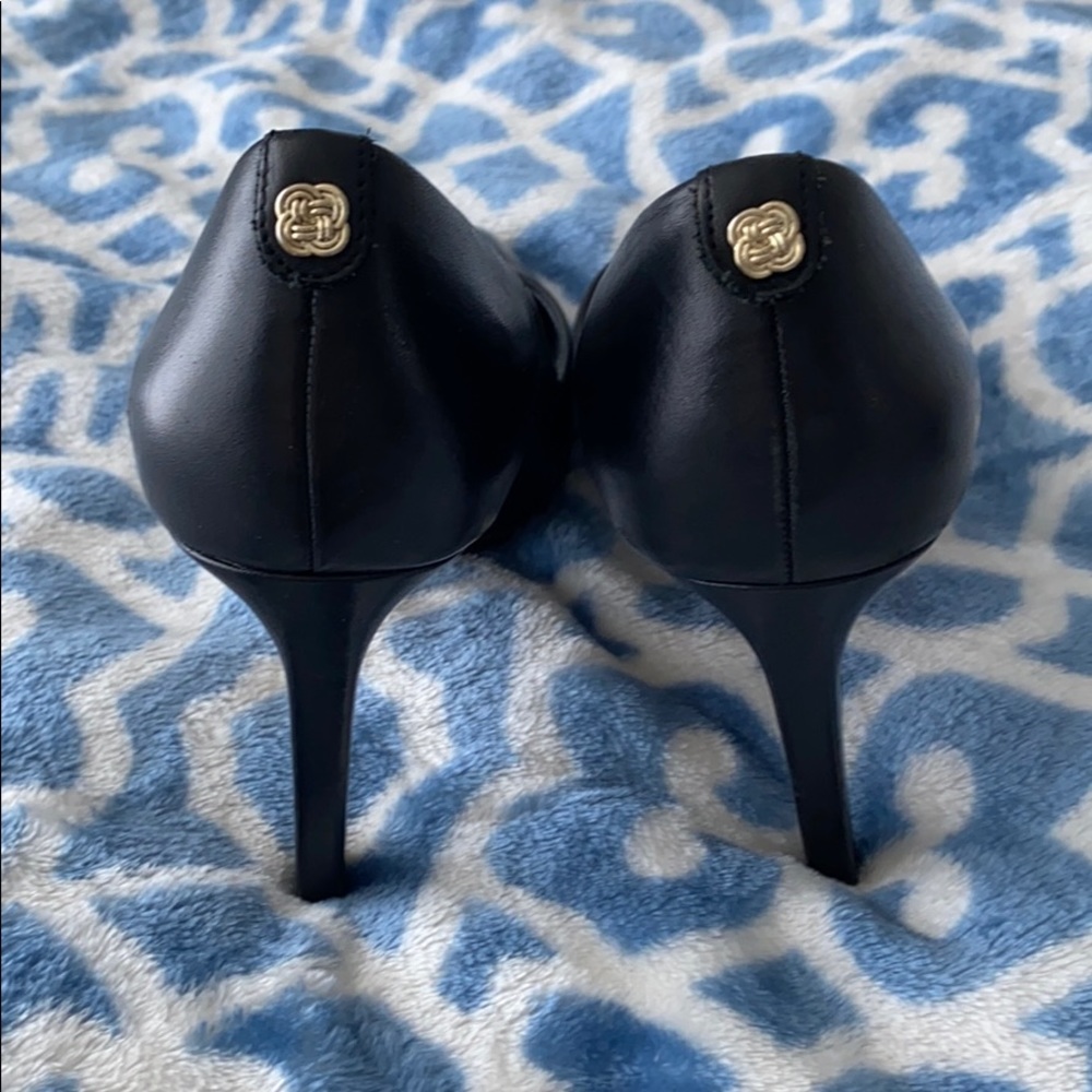 Elliott Lucca - Black with Gold Pumps